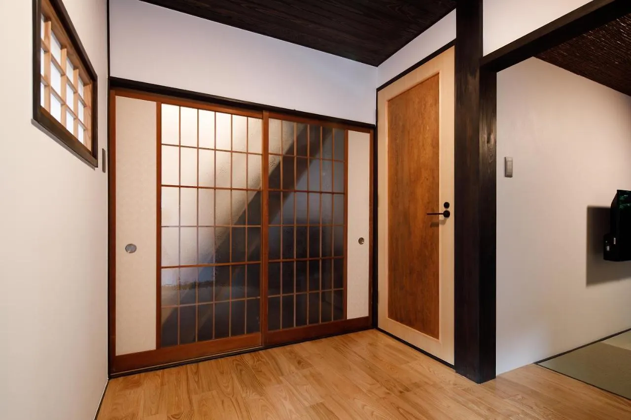 Tsumugi Shichijo-Kagiyacho Villa Kyoto 0*,
